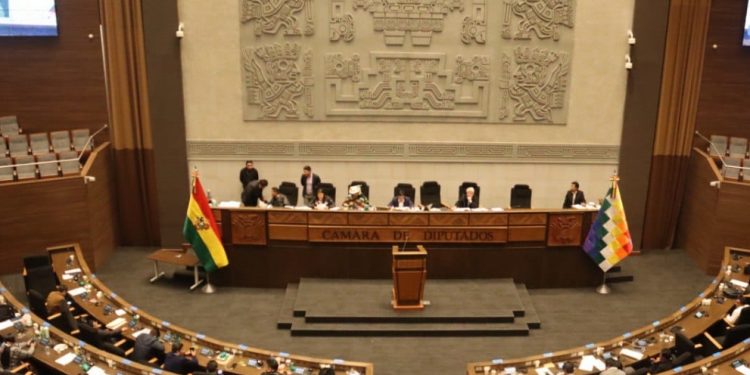 Comisión aprueba anular el ITF y deja en pausa el impuesto a las Grandes Fortunas