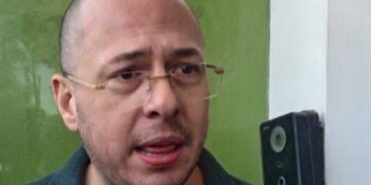 Justicia mantiene en prisión al juez investigado por el caso maletas