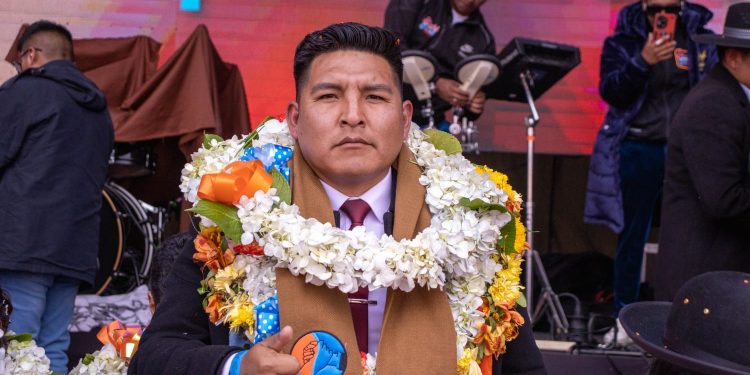 Vecinos militantes y simpatizantes reafirman su respaldo a Curmi Rocha