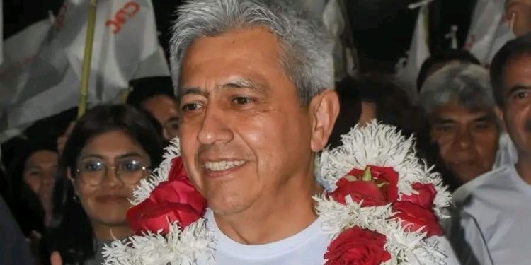 Denunciante del caso Cossío rompe el silencio y denuncia persecución tras recusación en el TSE