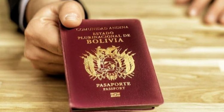 Pasaporte boliviano permite ingresar a 77 países sin visa