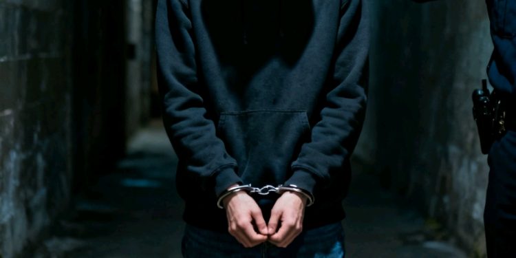 Capturan a presunto implicado en violento atraco a farmacia del Plan Tres Mil