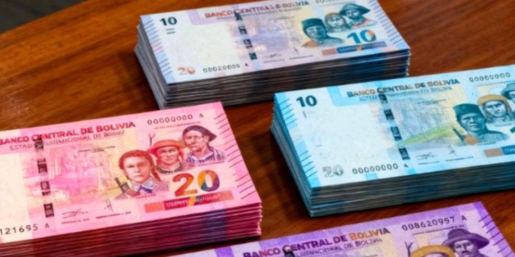 Fejuve de El Alto se declara en emergencia por rechazo a billetes de la serie B