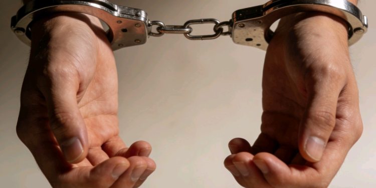 Capturan en Viru Viru a acusado de violación y homicidio que intentaba ingresar al país