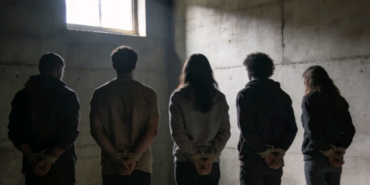 Operativo en Chuspipata deja 36 aprehendidos y decomiso de armas