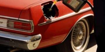 Se normaliza el abastecimiento de combustible en La Paz