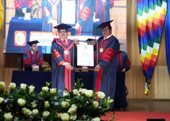 UPEA consolida su prestigio académico con distinción al Fiscal General