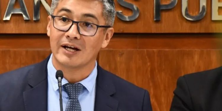 Gobierno elimina el ITF y restituye crédito fiscal en combustibles