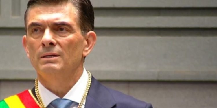 Proponen que departamentos definan el 50% del contenido educativo en Bolivia