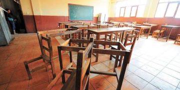 Crisis en el sistema educativo, 12 mil estudiantes no fueron inscritos
