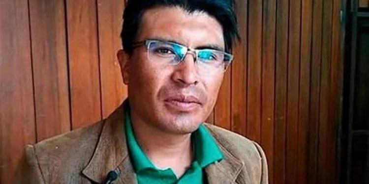 “Estudiantes de la UPEA estallan contra Nilton Condori por polémica declaración discriminatoria”