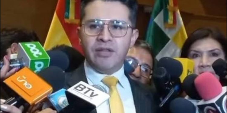 Rojas respalda medidas excepcionales y Gobierno prioriza el diálogo